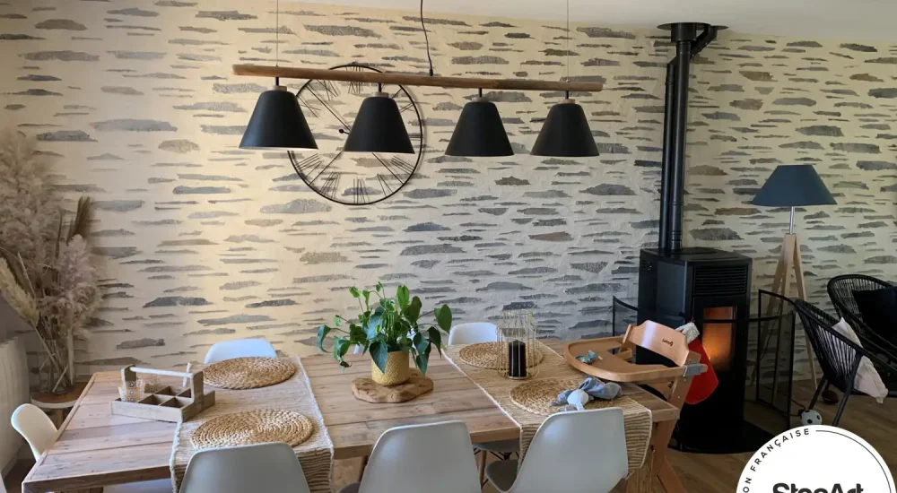 Enduit imitation pierre : une alternative esthétique et durable pour vos murs